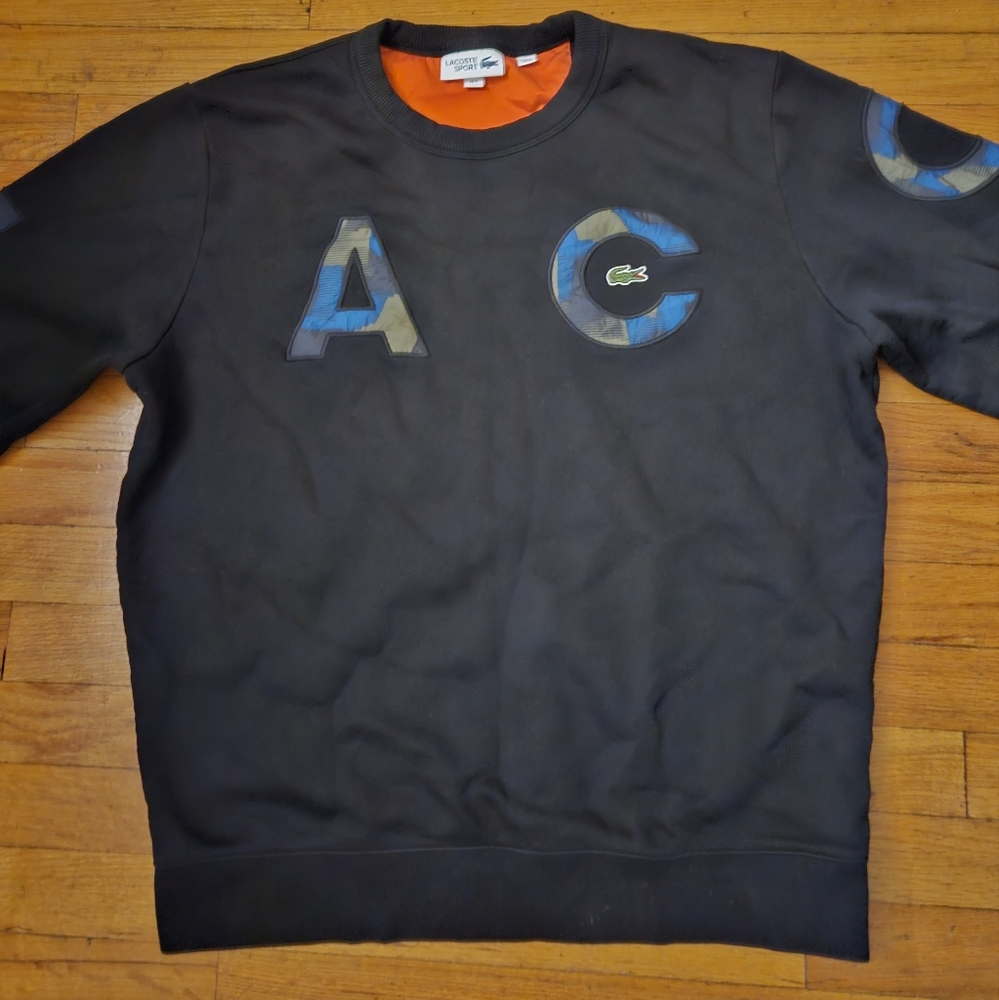 Lacoste sweatshirt